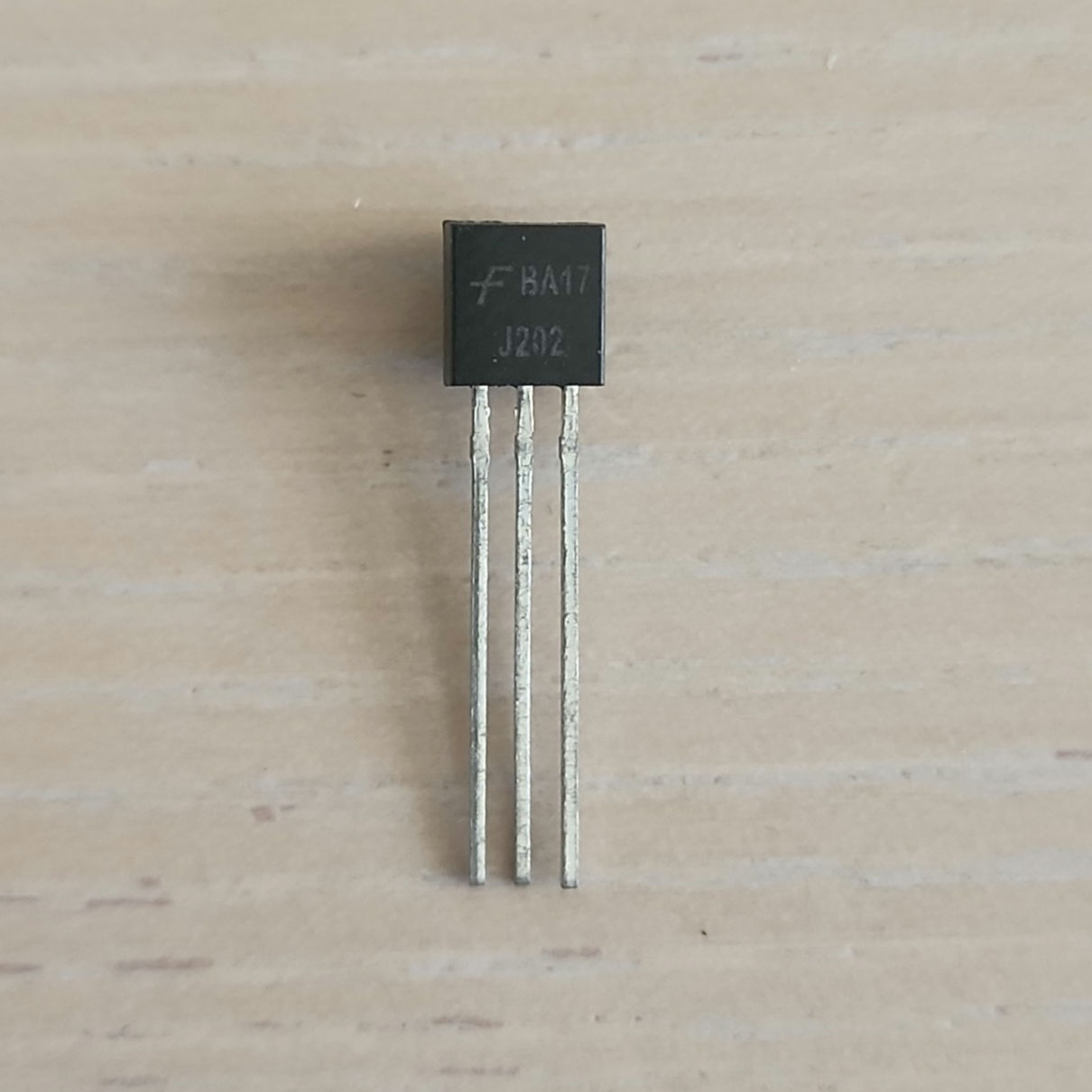 J202 -40V N-Channel General-Purpose Amplifier