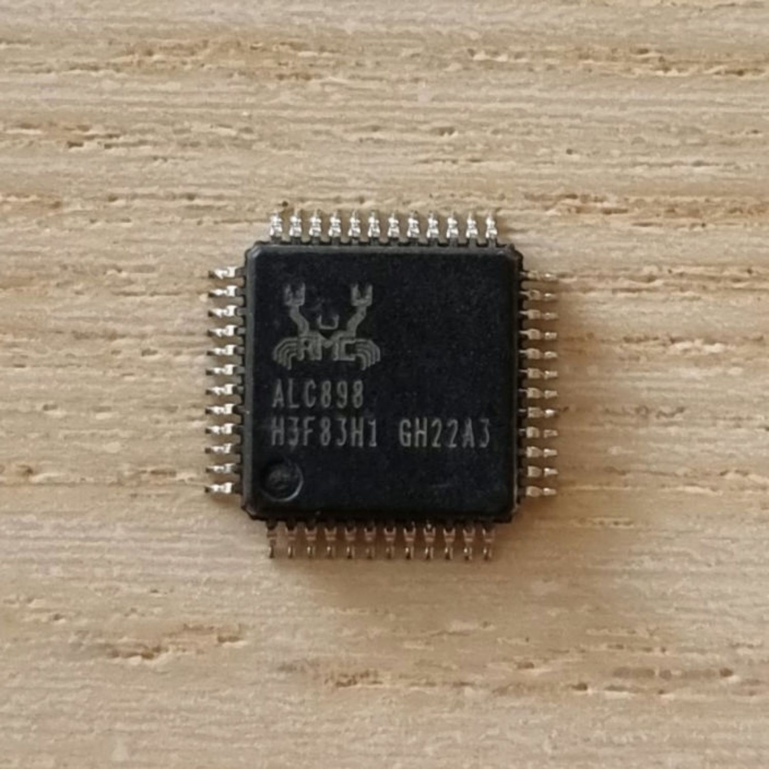 ALC898 Realtek 7.1+2 Channel HD Audio Codec