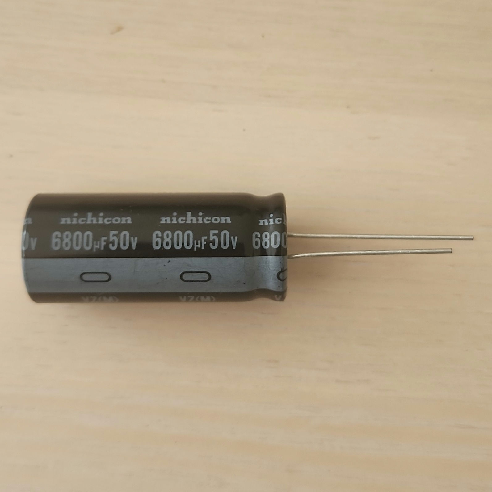 UVZ1H682MRD 50V 6800uF ±20% Electrolytic Capacitor