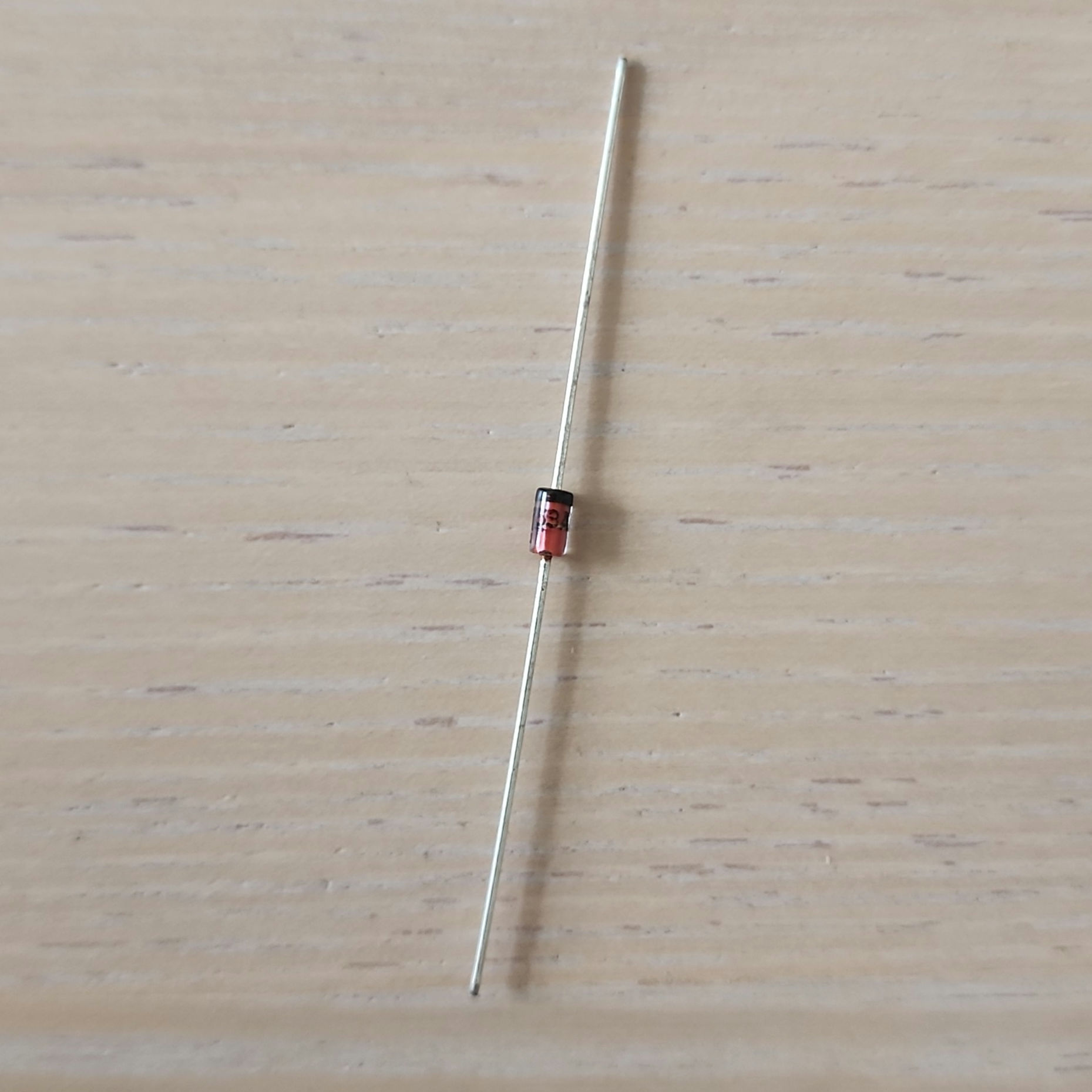 10pcs 1N4753A 36V 1W Zener Diode 5% Silicon Glass Axial Lead