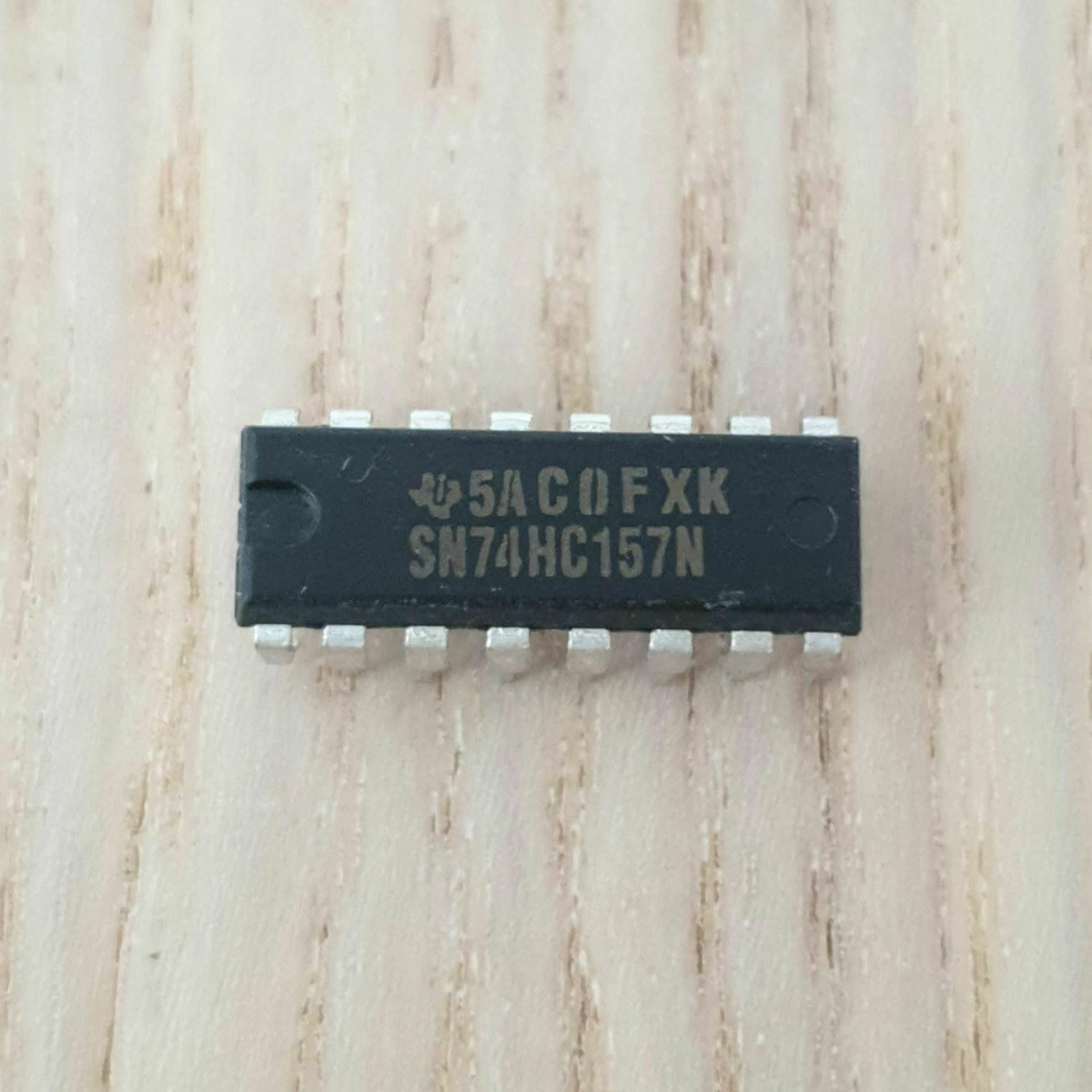 SN74HC157N Texas Instruments Data Selector/Multiplexer