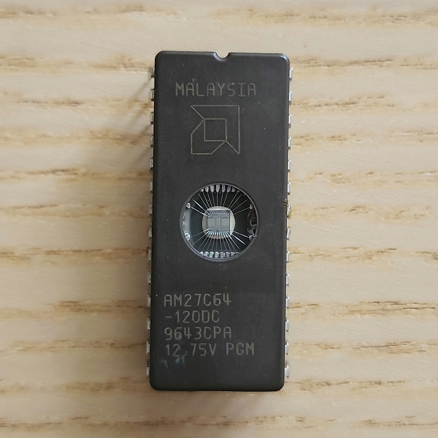 AM27C64-120DC 64Kbit (8K x 8Bit) CMOS EPROM