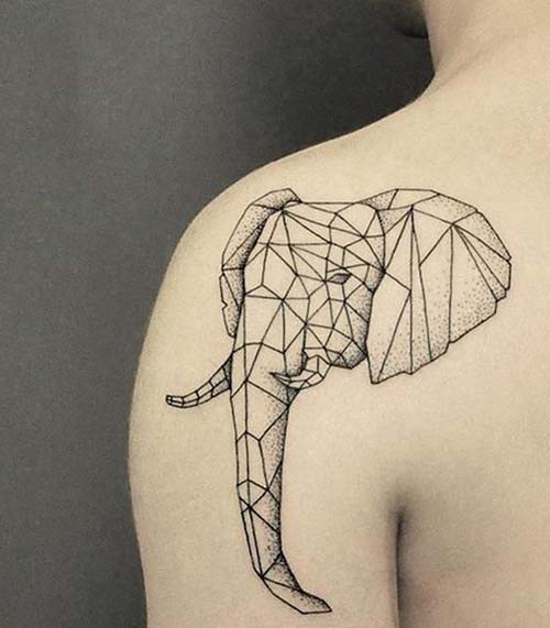 Tatuagem Feminina no Ombro