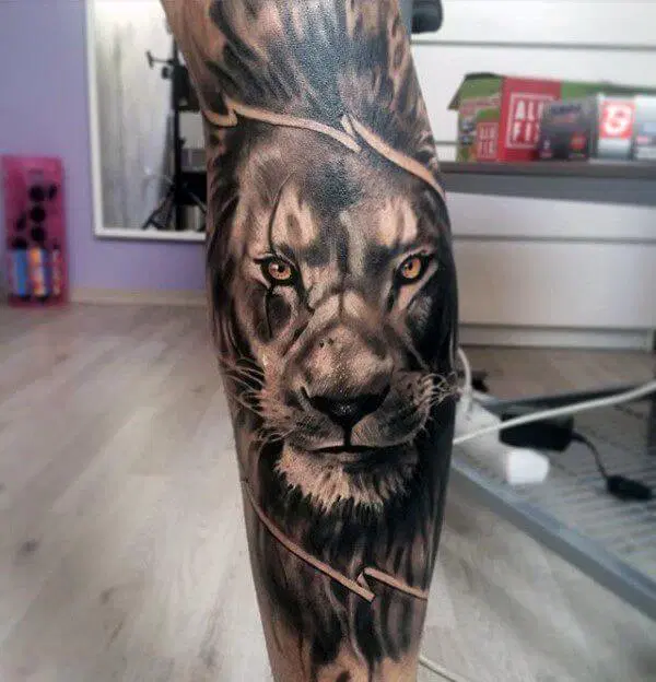 Tatuagem na Panturrilha Masculina