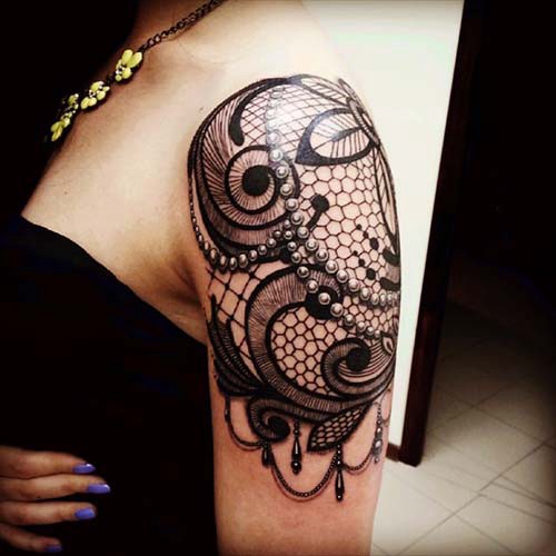 Tatuagem Feminina no Ombro