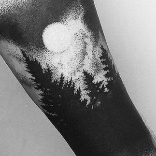 Floresta Negra Tattoo