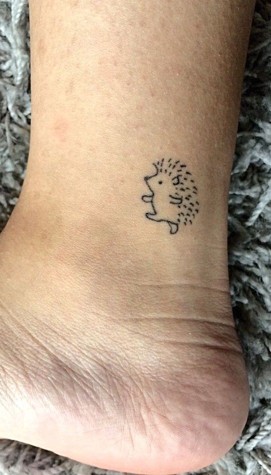tiny tattoos 