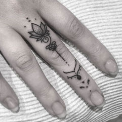 Finger Tattoo Designs