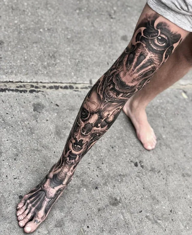Tatuagem na Panturrilha Masculina