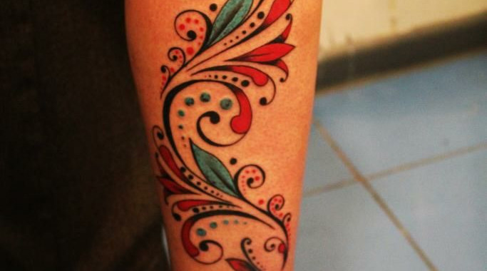 Tatuagem Feminina Na Perna
