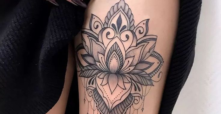 Tatuagem Feminina Na Perna