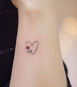 tiny tattoos 