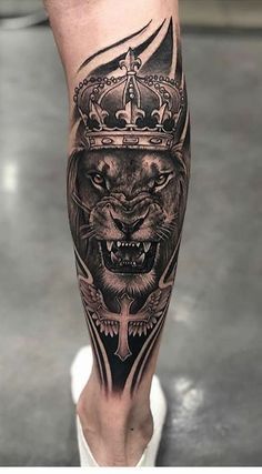 Tatuagem na Panturrilha Masculina