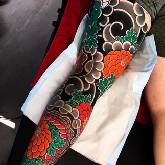 imagem de tatuagem Flores no Braço