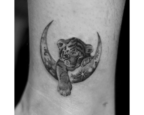 Lua Tattoo
