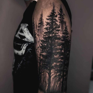 Floresta Negra Tattoo