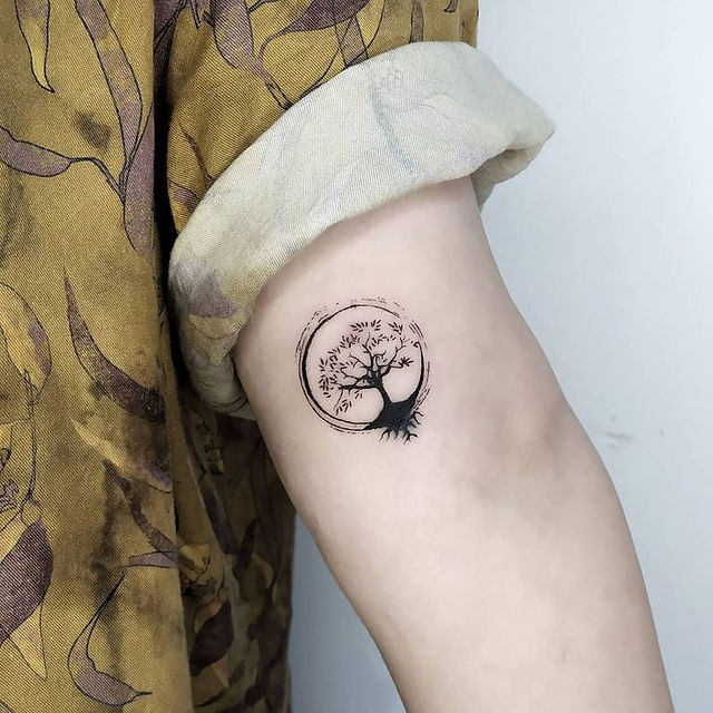 Moon Tattoo 