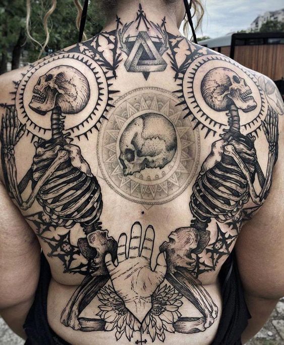imagem de 55 Inspirações de Tatuagem nas Costas 