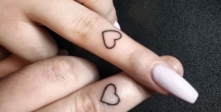 Feminine Hand Design