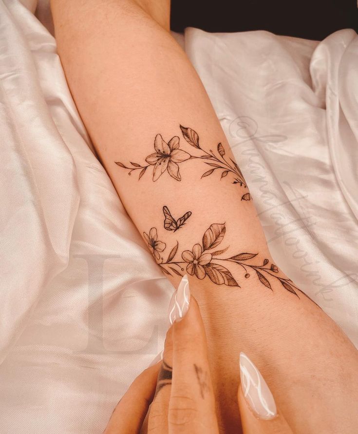 Tatuagens Femininas Delicadas
