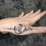 Hand Tattoos for Men: Bold Ideas, Pain Levels, and 2026 Trends