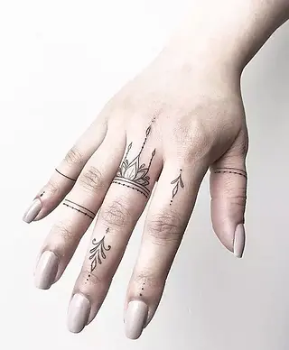 Feminine Hand Design 