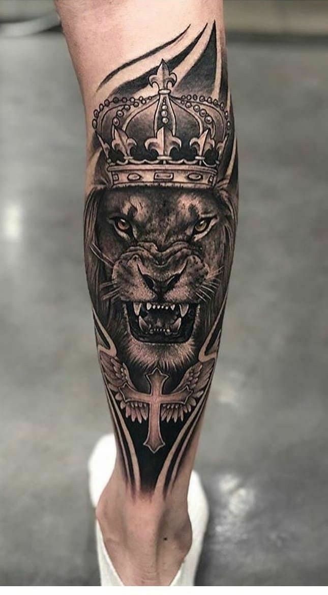 Tatuagem na Panturrilha Masculina