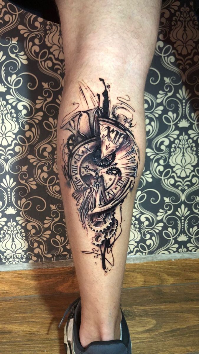Tatuagem na Panturrilha Masculina