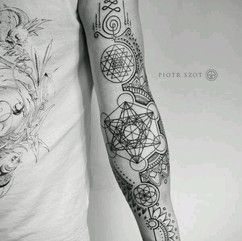 Imagem de Tatuagem Feminina na Mão