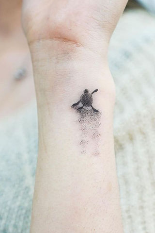 tiny tattoos 