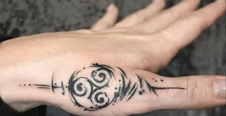 Feminine Hand Design 