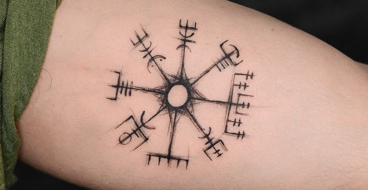tatuagem vikings runas