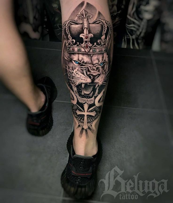 Tatuagem na Panturrilha Masculina