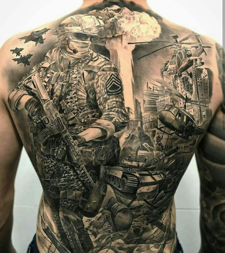 imagem mostra Tattoo Costas