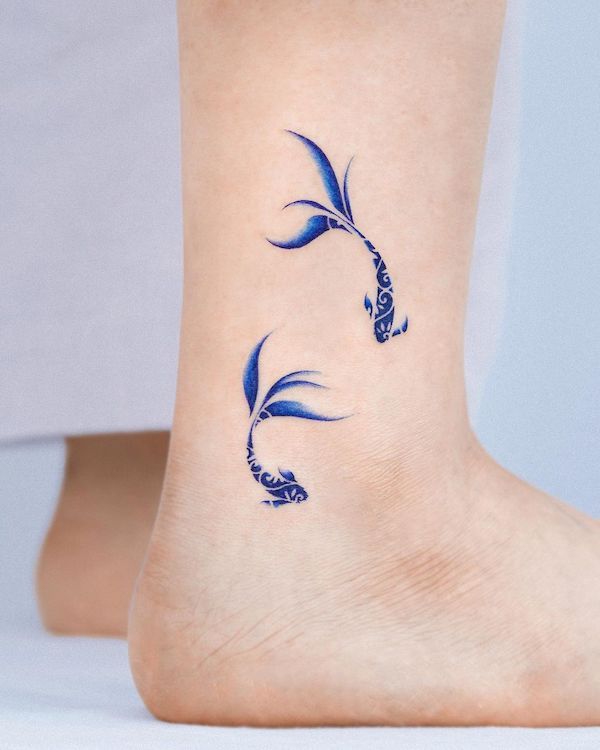 tiny tattoos 