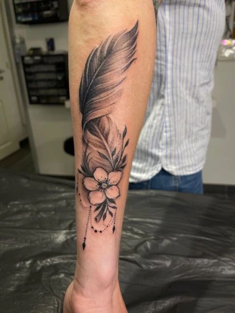 Feather Tattoo Designs