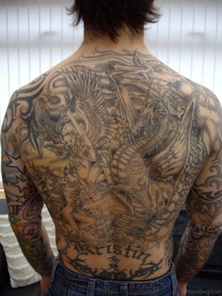 imagem mostra Tattoo Costas