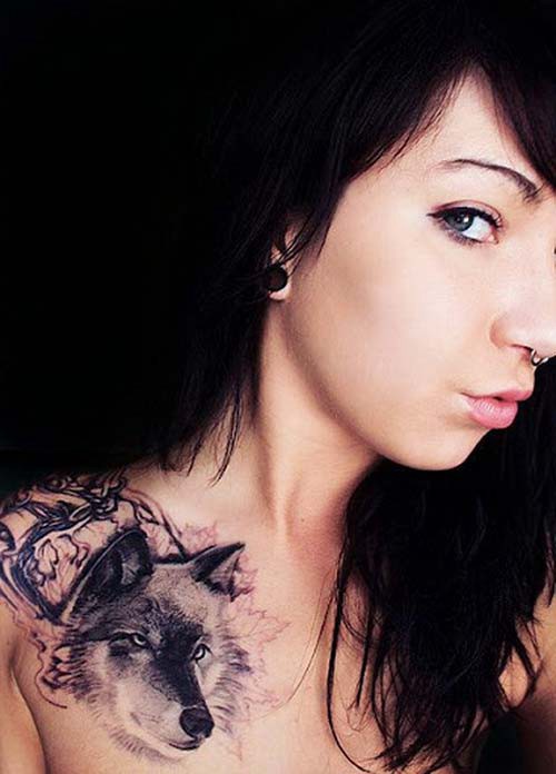 Tatuagem Feminina no Ombro