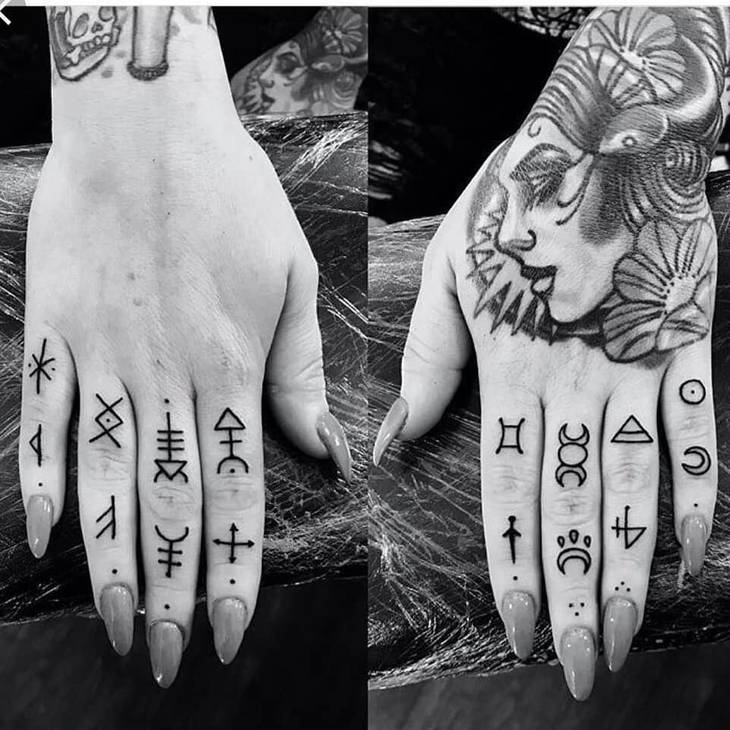 Tatuagem Masculina na Mão