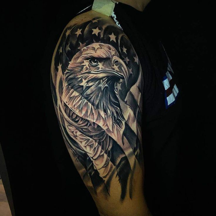 Tatuagens de Águia no Braço Masculino