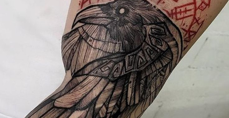 tatuagens vikings de corvos
