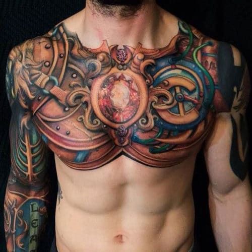 Tatuagem no Peito