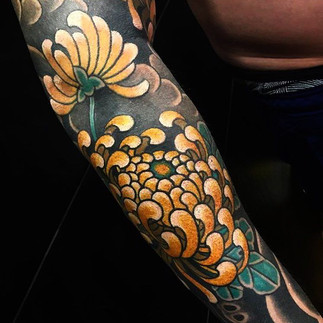 imagem de tatuagem Flores no Braço