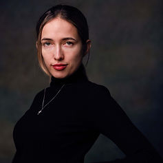 Woman in black turtleneck, Portrait Photoshoot