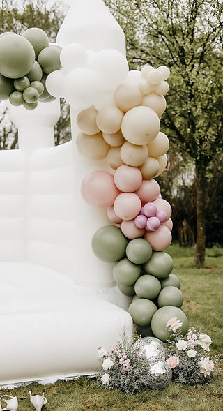 Organische ballon decoratie springkussen wit