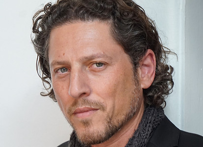 Ari Loeb-Headshot_edited.jpg