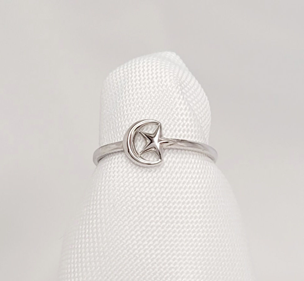 Ring – Star Moon 925 (.07oz B30-Bg16#649)