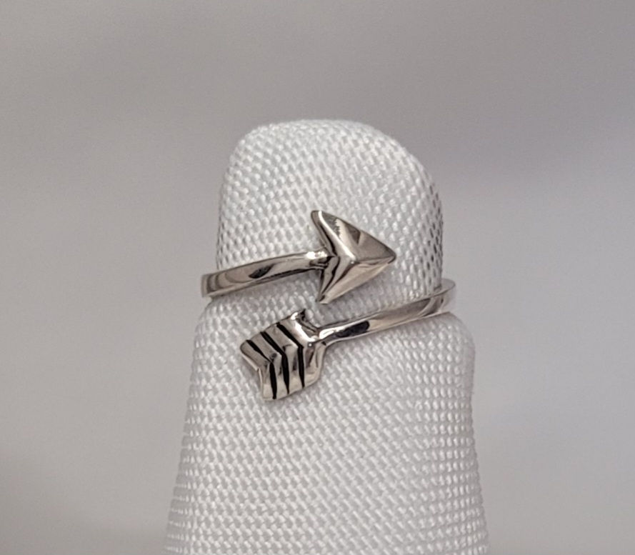 Toe Ring – Arrow 925 (.01oz B30-Bg11#443)