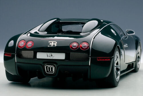 Thumbnail: Racing green Bugatti EB Veyron diecast model