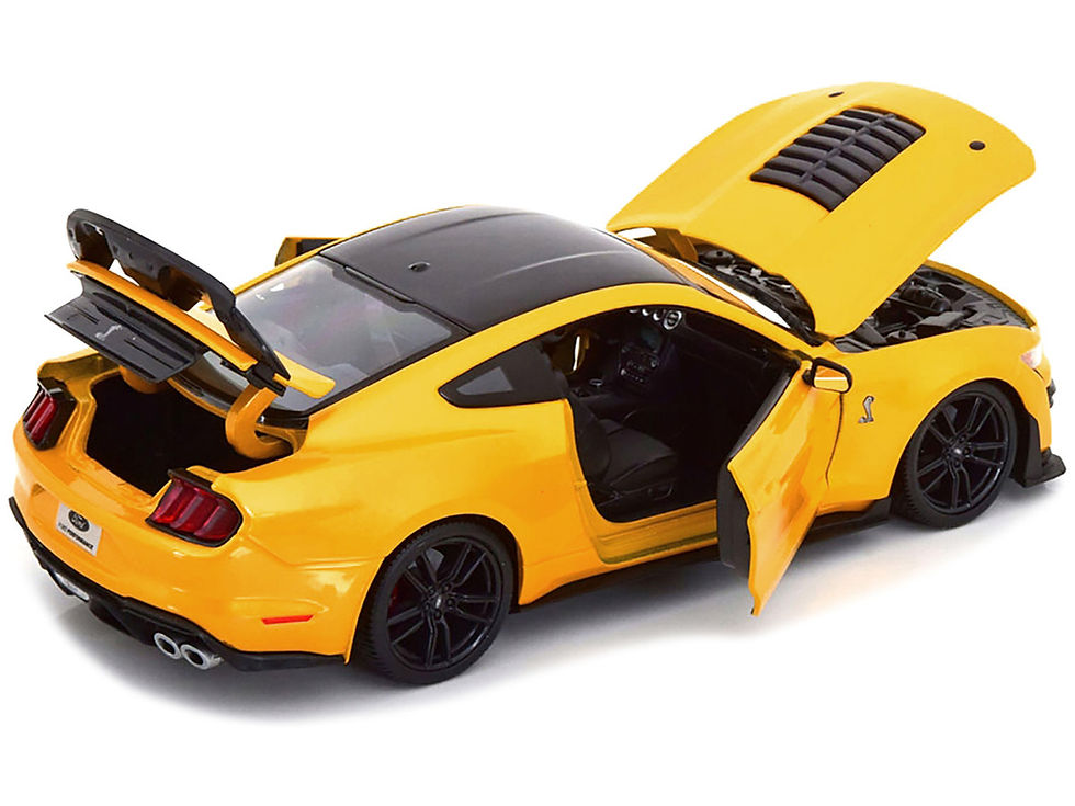 Miniatura: Maisto Diecast 1/18 2020 Ford Mustang Shelby GT500 Yellow with Black Top
